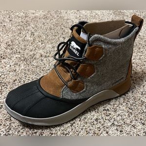 Sorel women’s size 10.5 Out N About III Classic Waterproof